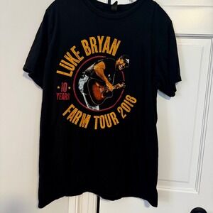 Luke Bryan Concert T shirt Farm Tour 2018. EUC‎ size Large